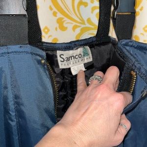 Vintage Samco , Freezer wear men’s large , navy insulated overalls.